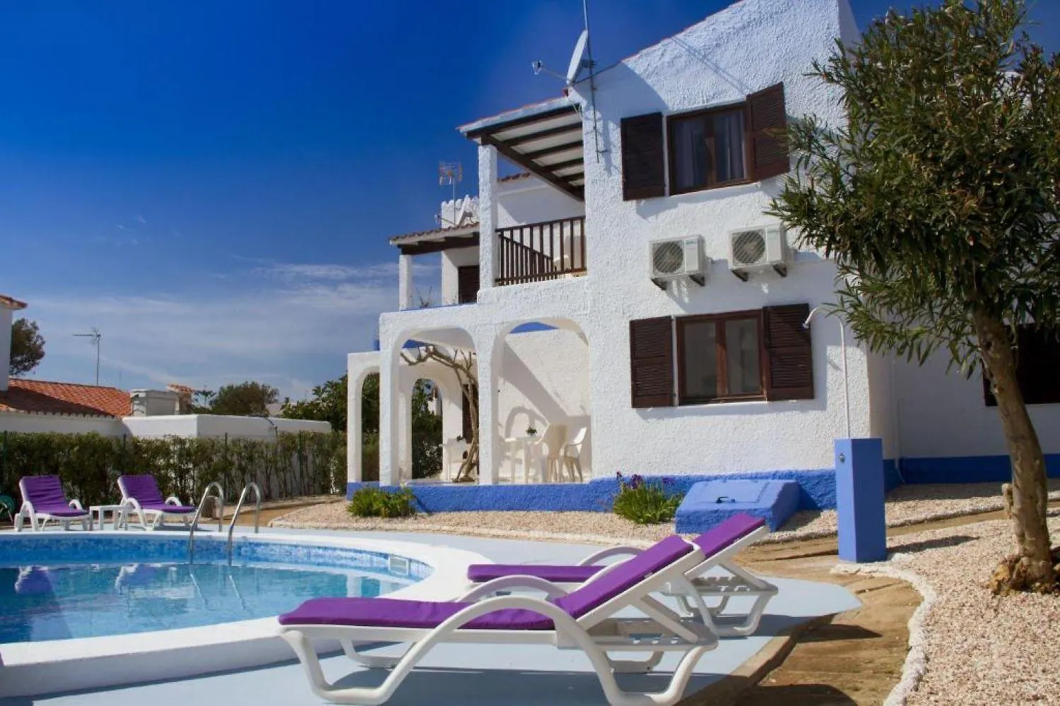 Apartamentos Blue Beach By Escape Home Cala'n Forcat